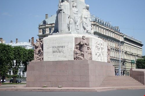 Monumento alla libertà Riga tribp - Attribution License (http://creativecommons.org/licenses/by/2.0/) tribp