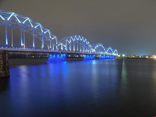  Riga YuJeen - Attribution License (http://creativecommons.org/licenses/by/2.0/) YuJeen