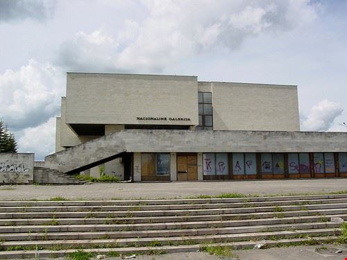 National Museum Vilnius through a pin-hole - Attribution-NonCommercial-ShareAlike (http://creativecommons.org/licenses/by-nc-sa/2.0/) through a pin-hole