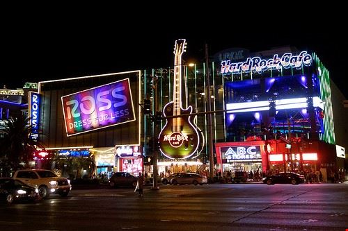 Hard Rock Cafe - jdnx - jdnx - Attribution License (http://creativecommons.org/licenses/by/2.0/)