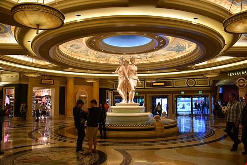 Caesars Palace Las Vegas Team Tanenbaum - Attribution-NonCommercial-ShareAlike (http://creativecommons.org/licenses/by-nc-sa/2.0/) Team Tanenbaum