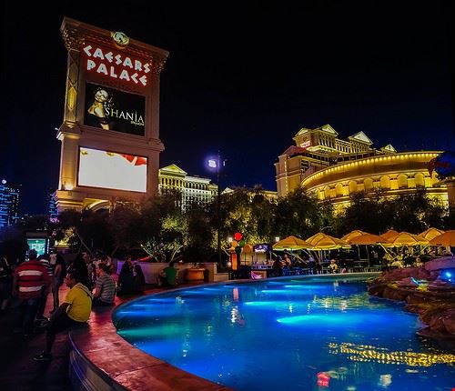 Caesars Palace Las Vegas mirceagoia - Attribution-NonCommercial-ShareAlike (http://creativecommons.org/licenses/by-nc-sa/2.0/) mirceagoia