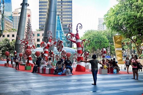 ION Orchard - chooyutshing - chooyutshing - Attribution-NonCommercial-ShareAlike (http://creativecommons.org/licenses/by-nc-sa/2.0/)