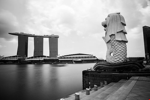 La statua del Merlion Singapore brongaeh - Attribution-NonCommercial-ShareAlike (http://creativecommons.org/licenses/by-nc-sa/2.0/) brongaeh