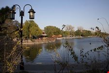  boat ride on houhai lake