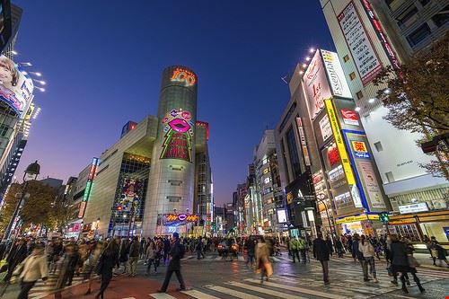 Shibuya Tokyo lestaylorphoto - Attribution-NonCommercial-NoDerivs (http://creativecommons.org/licenses/by-nc-nd/2.0/) lestaylorphoto