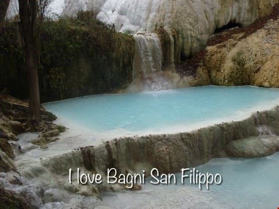 Bagni San Filippo La vasca sotto la Balena Bianca.  