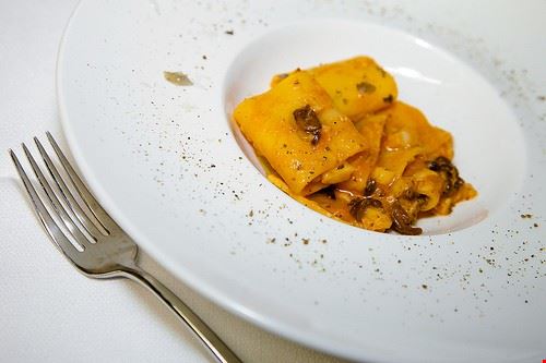 Due Cuochi Cucina - Pasta Voiello - Pasta Voiello - Attribution-NonCommercial-ShareAlike (http://creativecommons.org/licenses/by-nc-sa/2.0/)