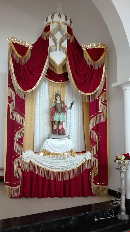 San Sebastiano, patrono di Sant'Arcangelo Trimonte Trono d'onore con Statua del Santo Patrono  