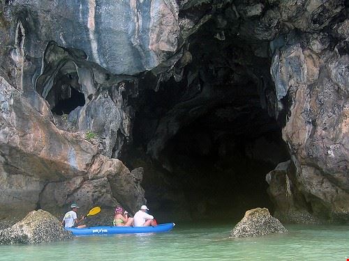 Phuket Vidar2010 - Attribution-NonCommercial-ShareAlike (http://creativecommons.org/licenses/by-nc-sa/2.0/) Vidar2010