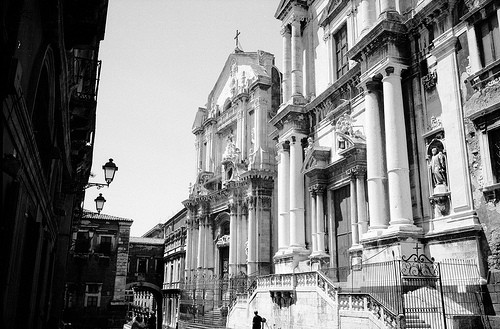  via crociferi