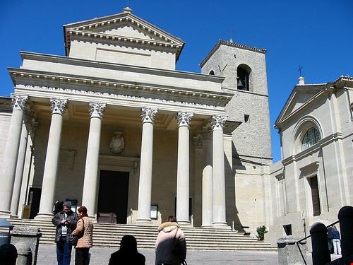 Basilica di San Marino San Marino ? l u m i è r e ? - Attribution License (http://creativecommons.org/licenses/by/2.0/) ? l u m i è r e ?