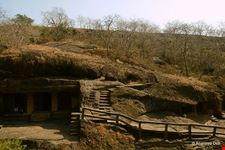  kanheri caves