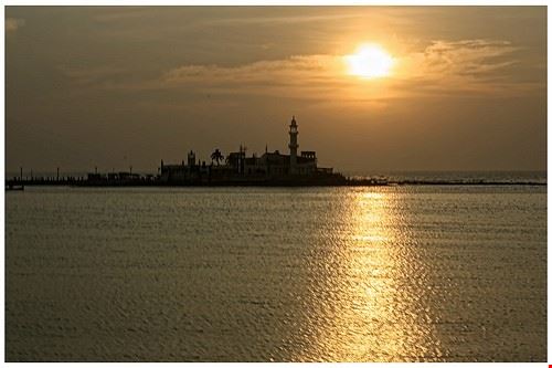  Mumbai Daniel Mennerich - Attribution-NonCommercial-NoDerivs (http://creativecommons.org/licenses/by-nc-nd/2.0/) Daniel Mennerich