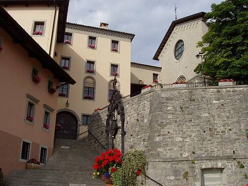 È il santuario più antico del Friuli Venezia Giulia e tra i più antichi di tutta la cristianità: hai mai visto il Santuario di Castelmonte?