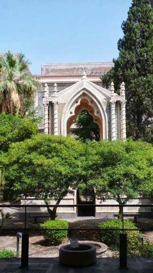 Universita