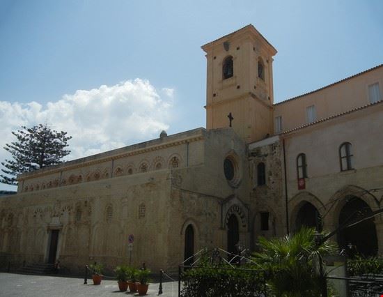 Una bomboniera sul Tirreno Di origine normanna risale al 1100.  