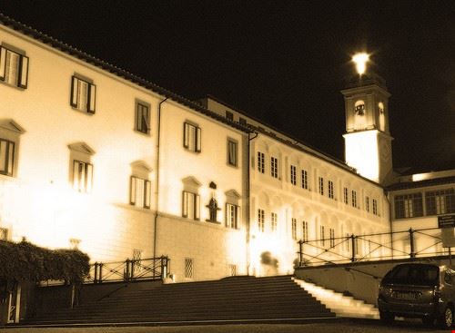 Santuario di Montenero - Conanil - Conanil - Attribution License (http://creativecommons.org/licenses/by/2.0/)