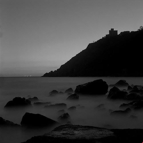 Castello Sonnino - funebre - funebre - Attribution-NonCommercial-NoDerivs (http://creativecommons.org/licenses/by-nc-nd/2.0/)