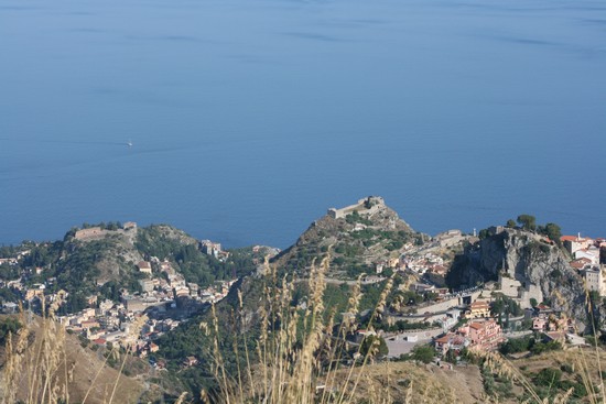 Panorama Castelmola e Taormina da Montevenere