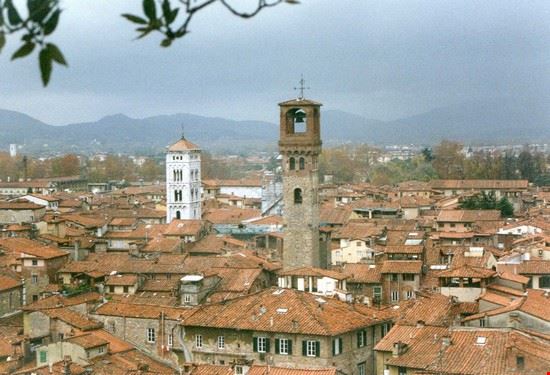  Lucca  