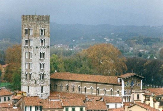  Lucca  
