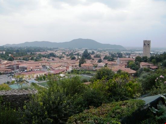 Torre medievale - Luca Giarelli - Luca Giarelli - CC BY-SA 3.0