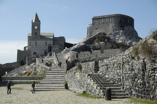  chiesa di San Pietro (XIII sec.)  