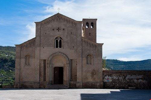 Chiesa di San Michele Arcangelo - Mark Fischer - Mark Fischer - Attribution-ShareAlike License (http://creativecommons.org/licenses/by-sa/2.0/)