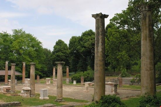 Velleia Romana, scavi archeologici  