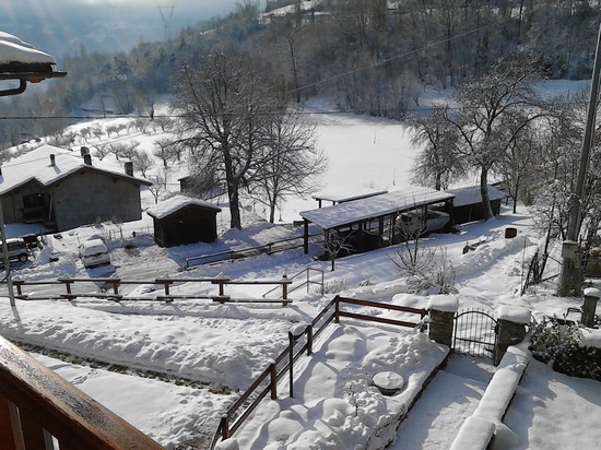 l'ultima  neve  ai 1000 metri sopra Aosta