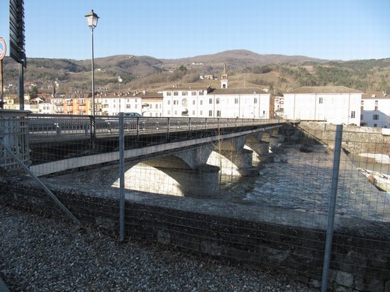 Ponte sul Torrente Nure