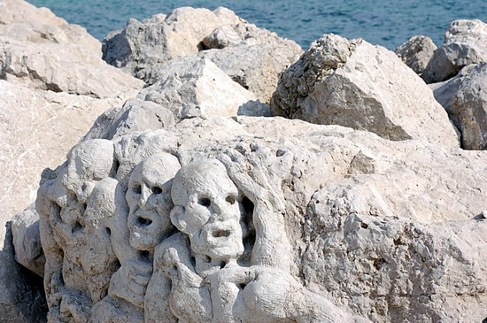 scogliera_scolpita