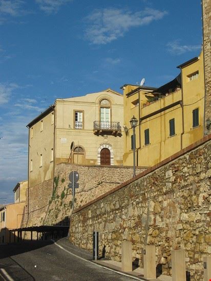 Palazzo del Comune vecchio - Etienne (Li) - Etienne (Li) - CC BY-SA 3.0
