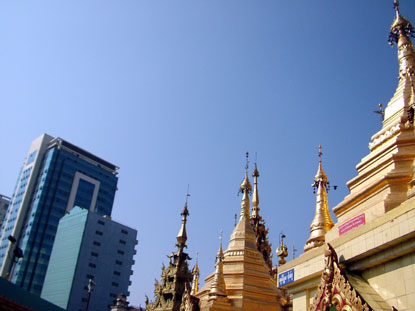 Sule Pagoda