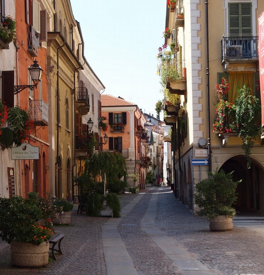 contrada montovì cuneo