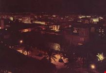 Veduta della città di notte