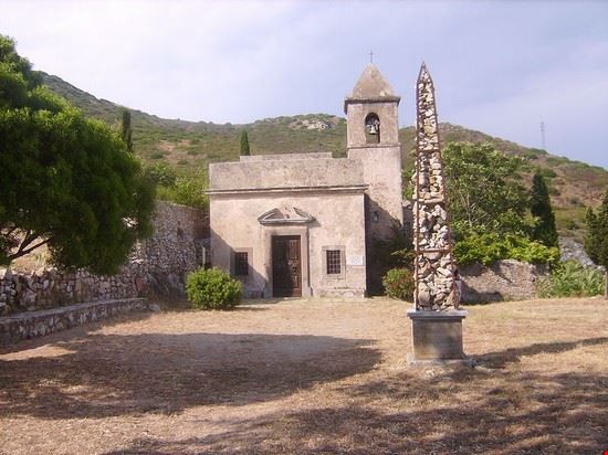  Rio nell'Elba Davidegoliaterzo - CC BY-SA 3.0 Davidegoliaterzo