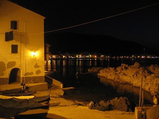  Marciana Marina Para - CC BY-SA 3.0 Para