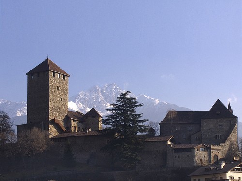  castello tirolo