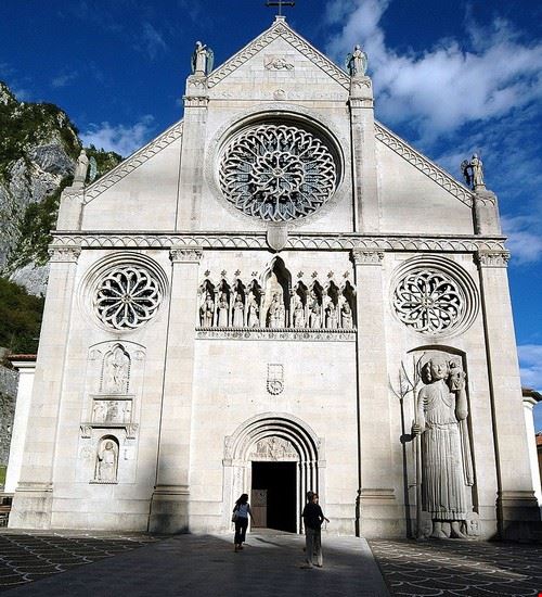 Duomo di Santa Maria Assunta Gemona del Friuli Johann Jaritz - CC BY-SA 3.0 Johann Jaritz