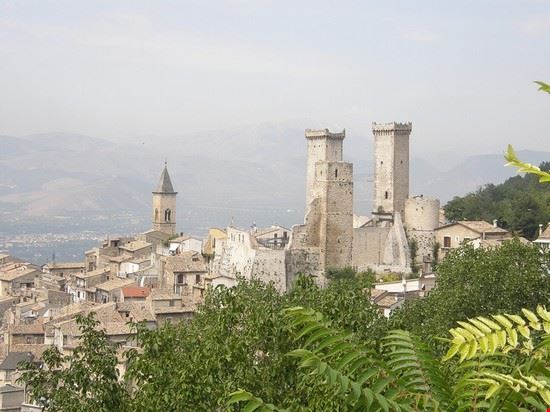 Castello Caldora Castello Caldora Ra Boe - CC BY-SA 3.0 Ra Boe
