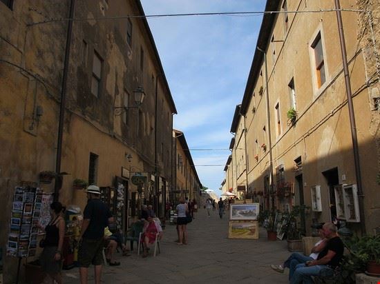 Borgo Medievale Populonia Sailko - CC BY­ SA 3.0 Sailko