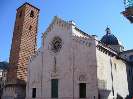 Duomo di San Martino	 Pietrasanta Albebibo - GFDL Albebibo