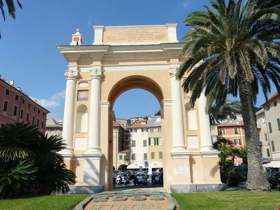  Finale Ligure Davide Papalini - CC BY-SA 3.0 Davide Papalini