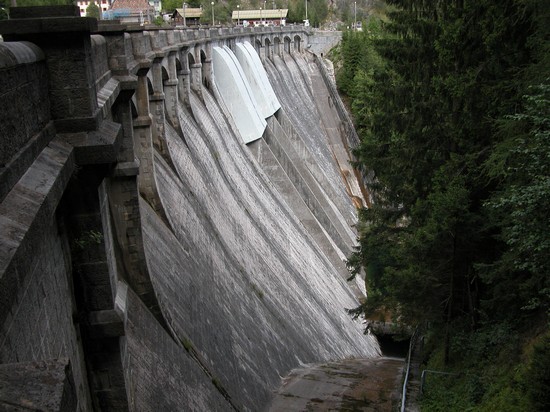 La diga.