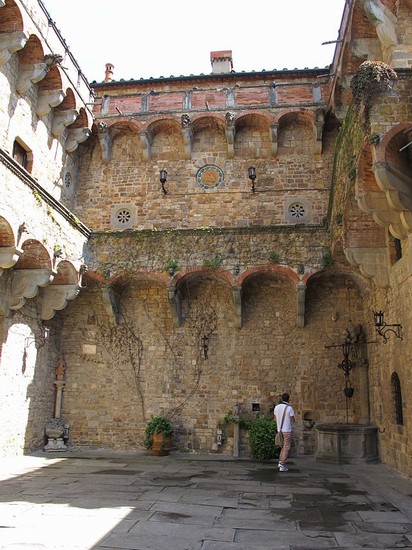 castello vincigliata 3