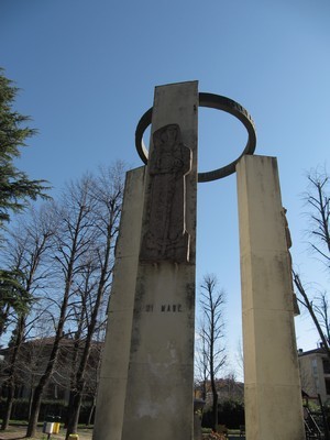 Monumento ai Caduti di Guerra - di Mare