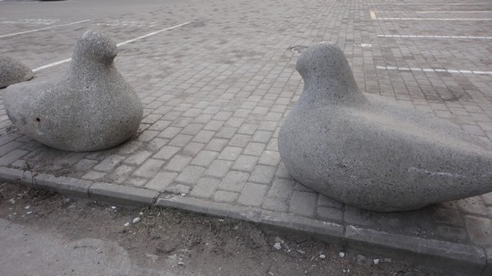 SCULTURE MARCIAPIEDE