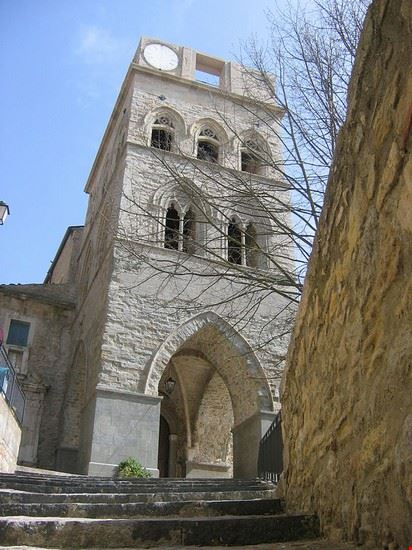 Torre dei Ventimiglia - Marco Sauro - Marco Sauro - CC BY-SA 3.0